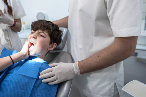 Best Emergency Dentist for Knocked-Out Tooth in Greenbriar, FL